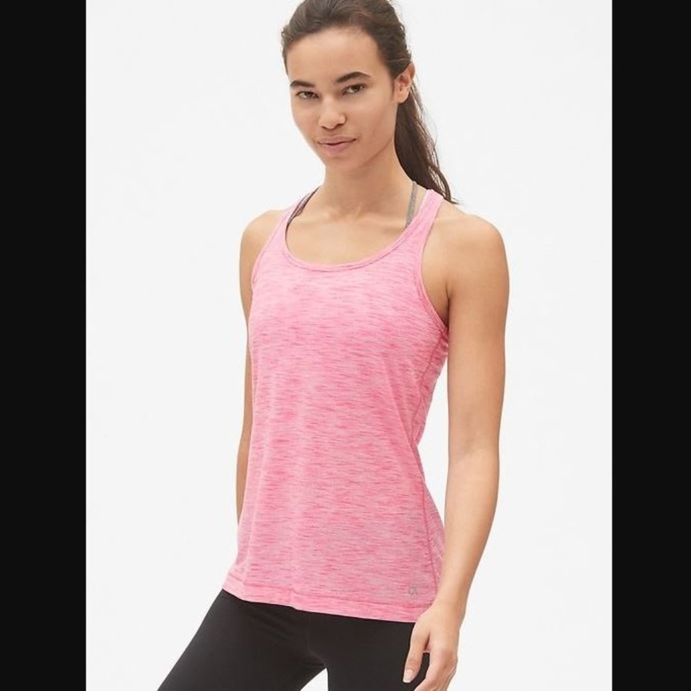 GapFit Breathe Racerback Tank L